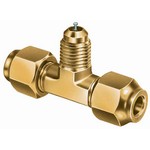 JB Industries A31444 1/4IN SAE TEE W/NUTS