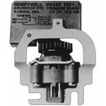 Honeywell, Inc. P658E1001 Pneumatic/Electric Switch, 2 to 17 psi Setpoint Fi