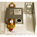 Johnson Controls, Inc. P74FA-1 SPDT DIF#SWITCH 8/60# 1/4FLARE