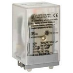 SQUARE D 8501KU13V20 120v 3PDT 12A PlugIn Relay