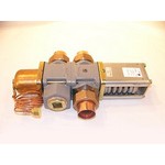 Johnson Controls, Inc. V48AM-2 1 1/4" 3way WATER VALVE